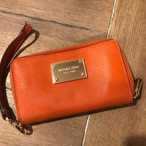 MICHAEL KORS WRISTLET